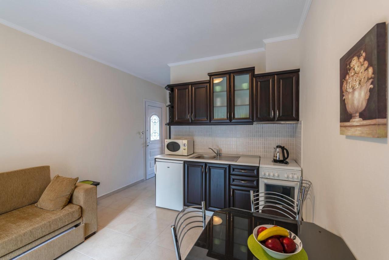 Niki Apartments Chrysi Ammoudia Exterior photo